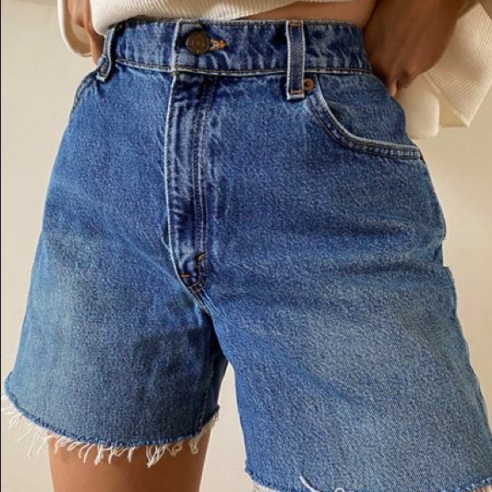 ISO High Waisted 80s Mom Shorts